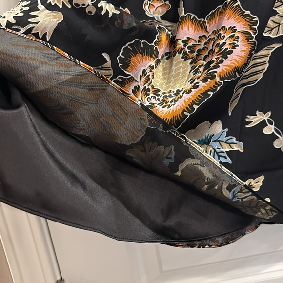 Soft Surroundings Deanna Blouse multi floral top  NWT Large - Picture 7 of 8